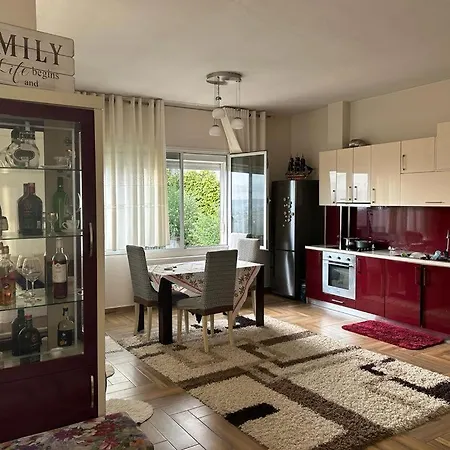 Βίλα Guci Τίρανα