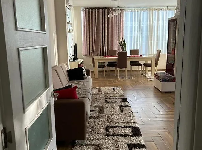 Guci Вилла Тирана